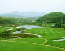 深圳九龙山绿色基地高尔夫球会