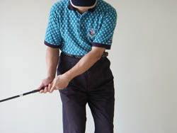 高尔夫诊所:第十四周 双手臂带起手腕的劲道