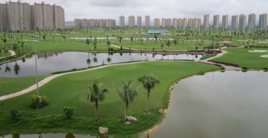 西双版纳滨江果园高尔夫球会 冬季避寒度假好去处