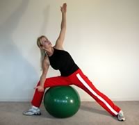 腹肌力量和姿势训练一 腹部转动的武士姿势